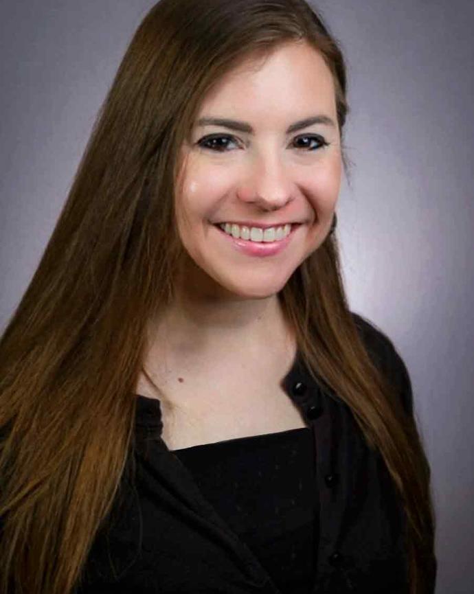 Emilie Raymer Headshot